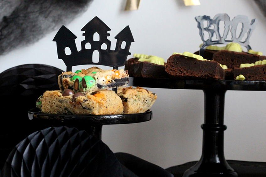 Kuchengeflüster für Geisterhausfans - gespenstisch coole Cake Topper fürs Halloween Buffet