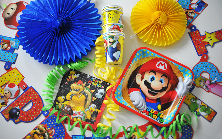 Mit dieser Partydeko könnt ihr eine Super-Mario-Party, eine Nintendo-Zockerparty oder einen Superhelden-Geburtstag angemessen dekorieren