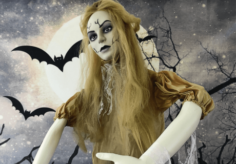 Eyecatcher im Halloween-Garten - Gruselige Hängefiguren wie die Phantomfrau