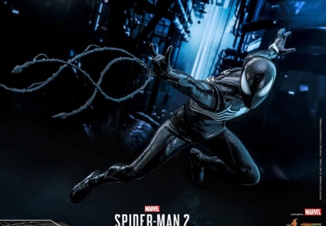 "Lebensnahe" Spider-Man 2 Figur im Black Suit mit detaillierten Texturen und Zubehör